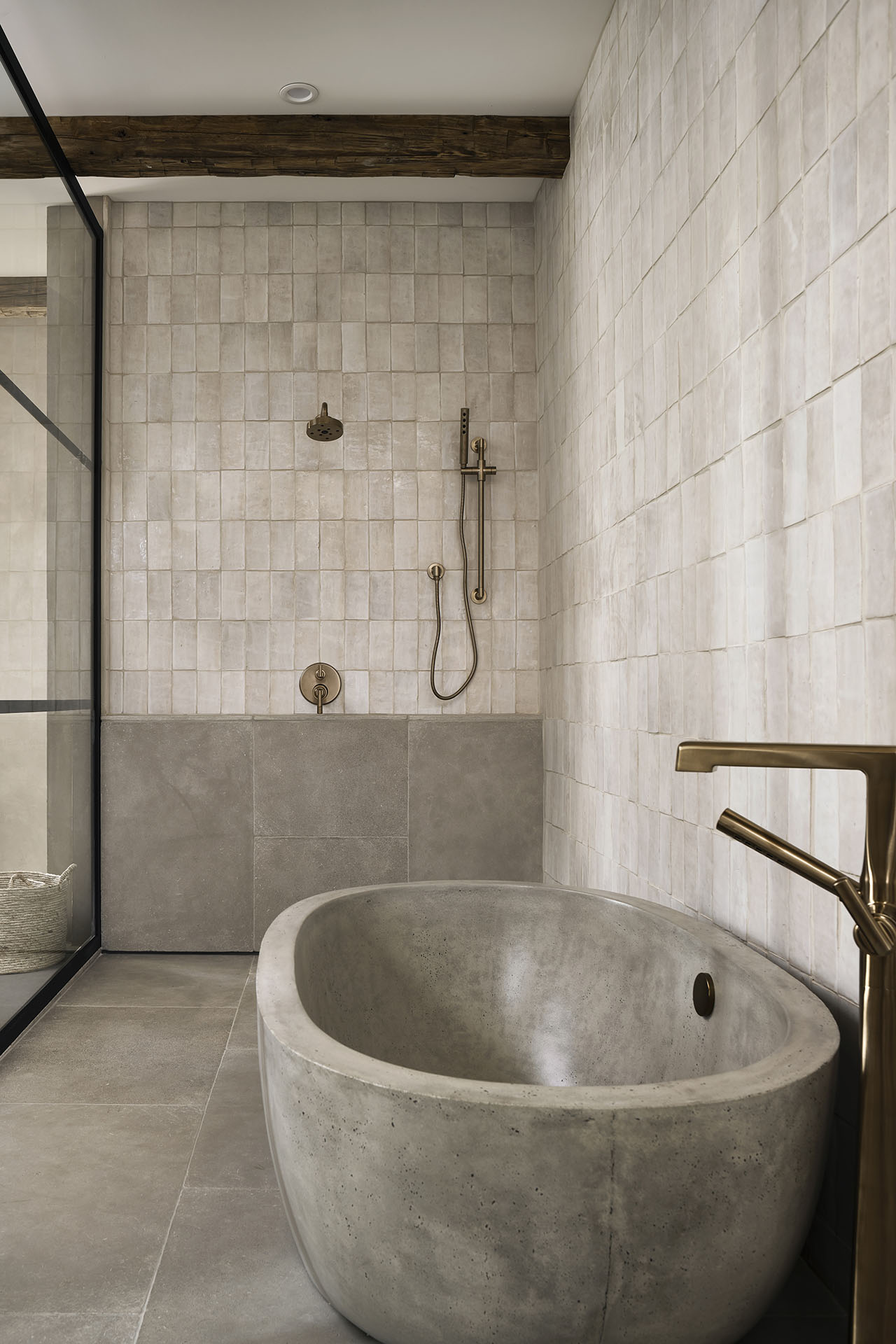 Master Bath Tub | Tulum House | Modern Nest | Custom Home Builder | Scottsdale, AZ | Design, Build, Furnish