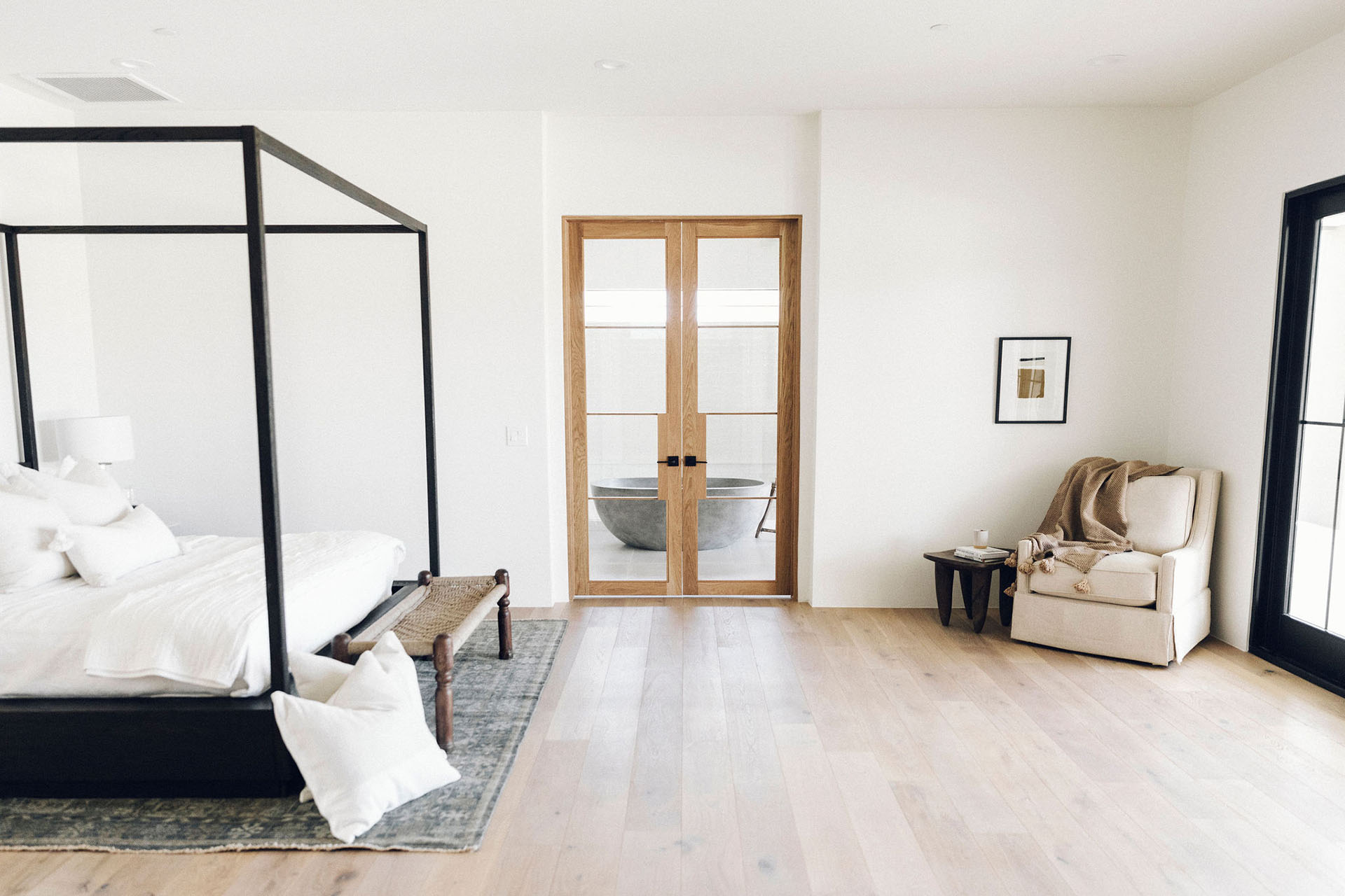 Master bedroom | Camino V | Modern Nest | Custom Home Builder | Scottsdale, AZ | Design, Build, Furnish