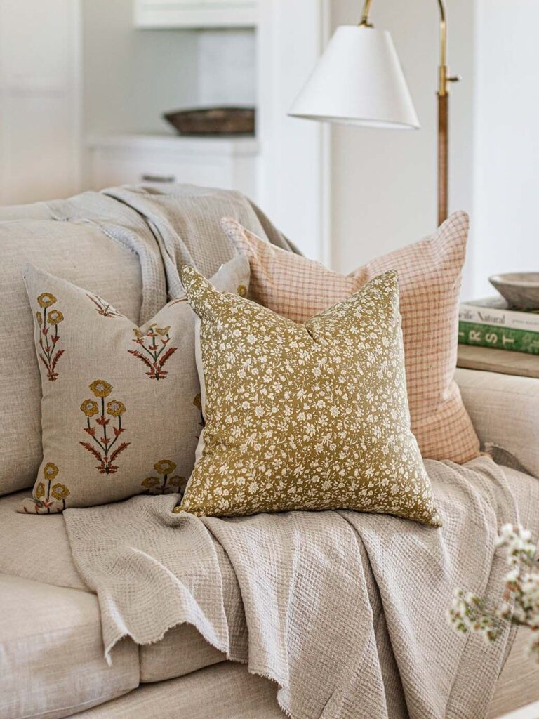 Market by Modern Nest | Home Decor | Spring Decor | Floral Pillows | Modern Nest | Scottsdale, AZ | Design, Build, Furnish