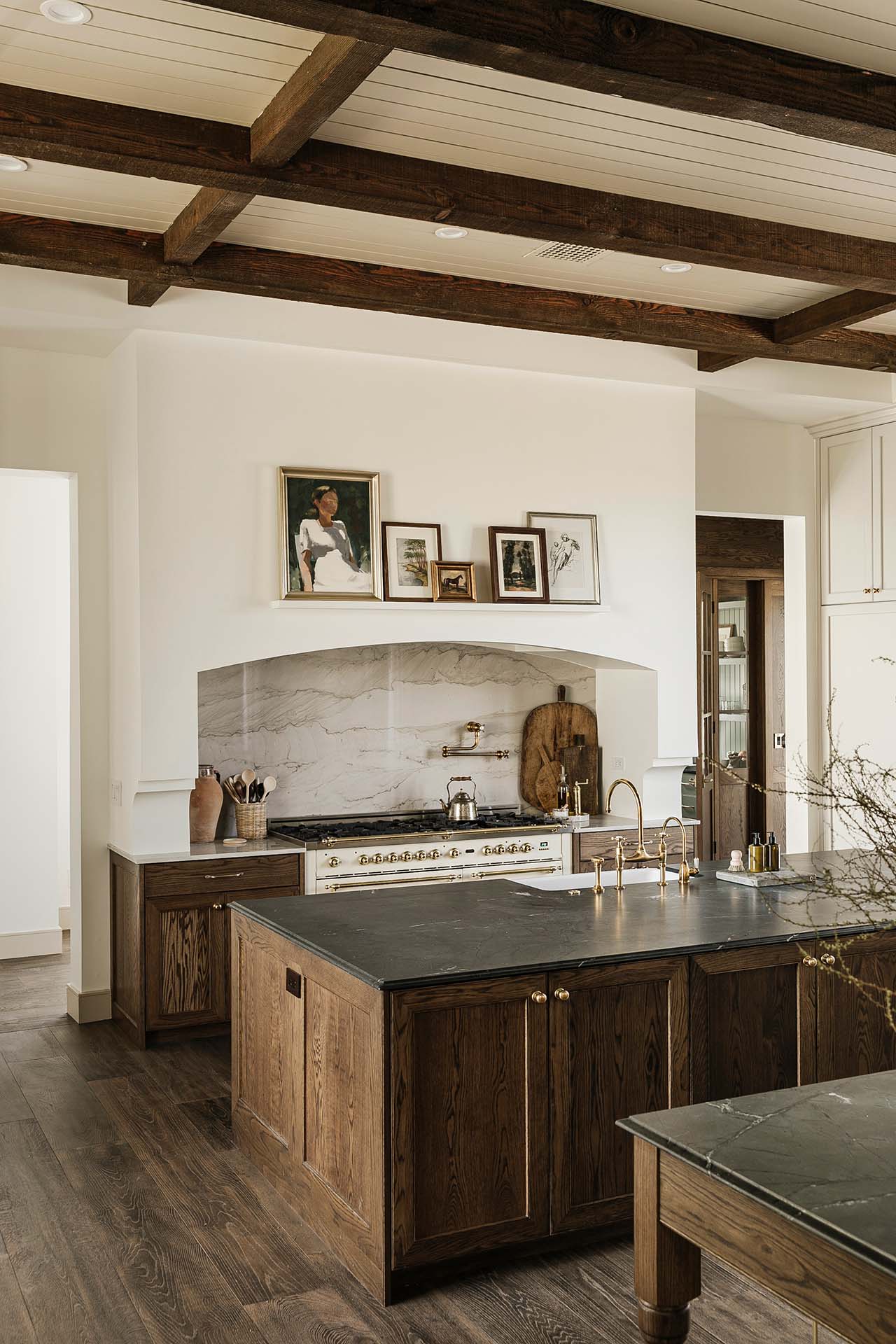 The English Country Kitchen | Collected. A Journal by Modern Nest